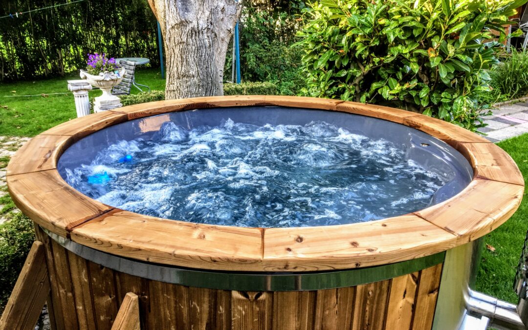 Hydrotherapy wooden hot tubs